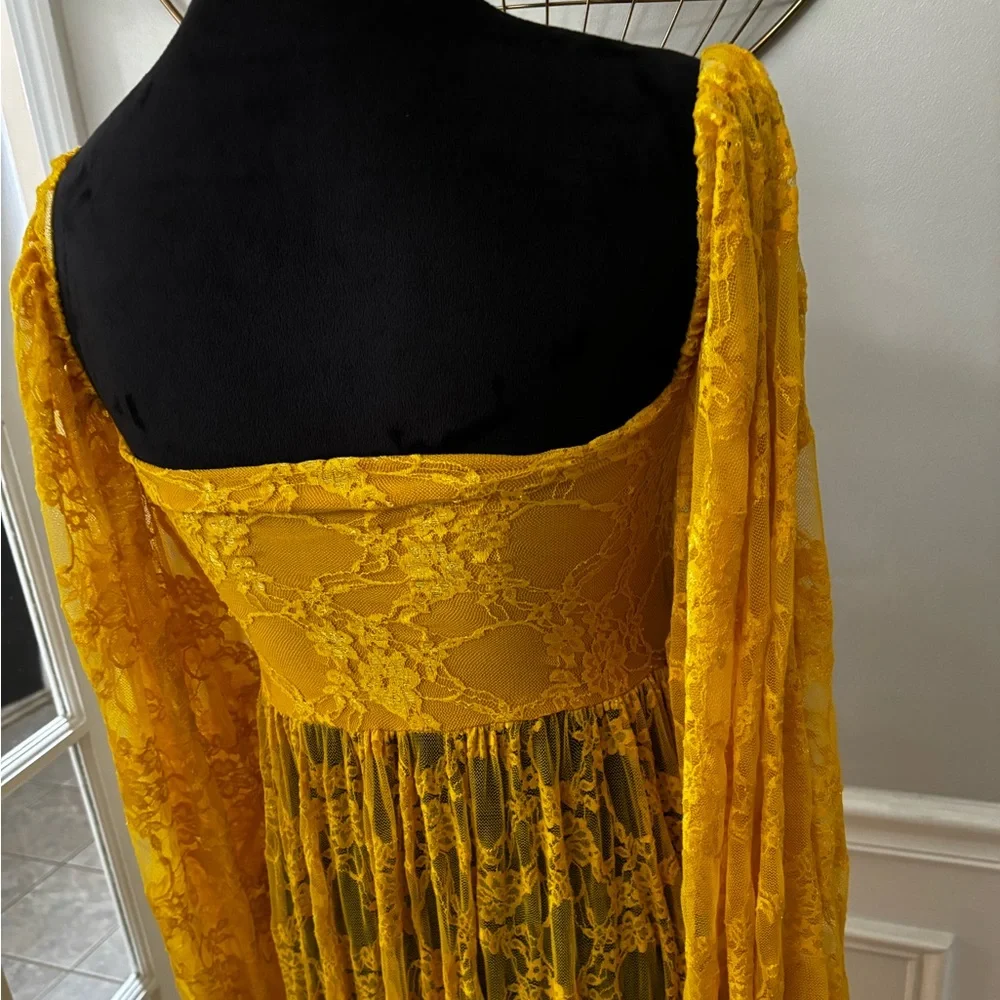 Elegant Stretchy Soft Lace Long Sleeve Maternity Photography Dress - Picture 7 of 12